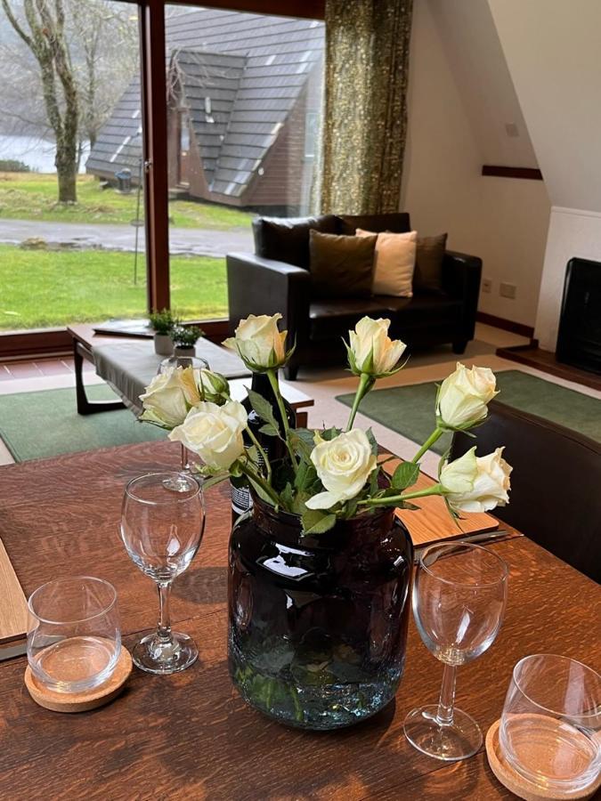 Caledonia Lodge Spean Bridge Buitenkant foto